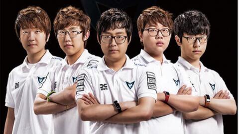 星空金克丝在后期掌控了比赛， Saber 辛德拉突然阵亡， Oh My God 扳平了比分